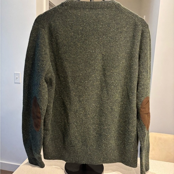 J. Crew Men's Olive Crewneck 80% Lambswool Sweater - Picture 2 of 9